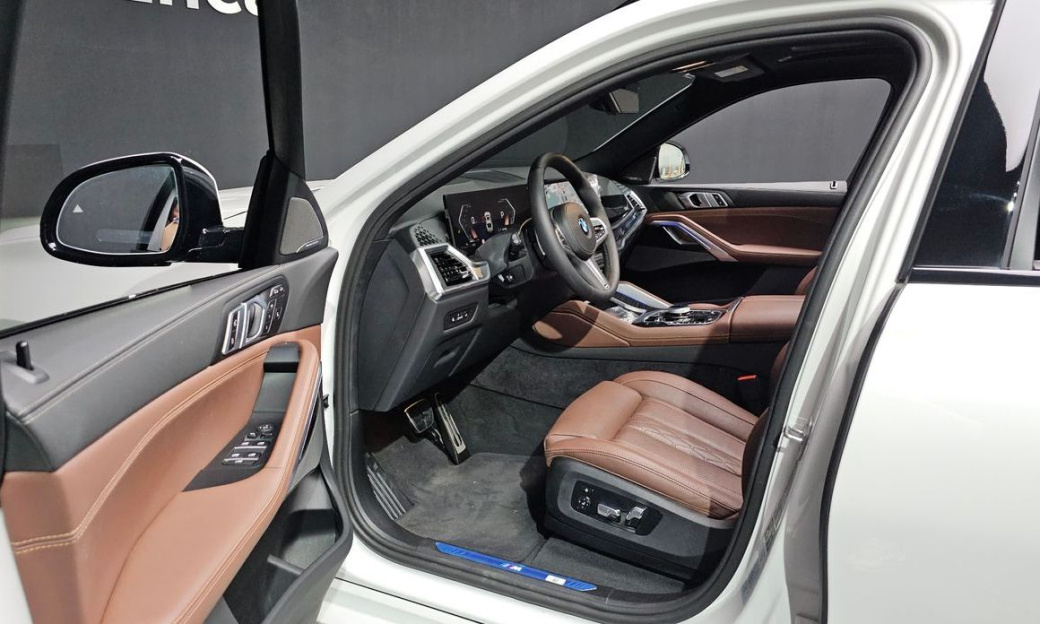 BMW X6 xDrive40i M Sport, 2024
