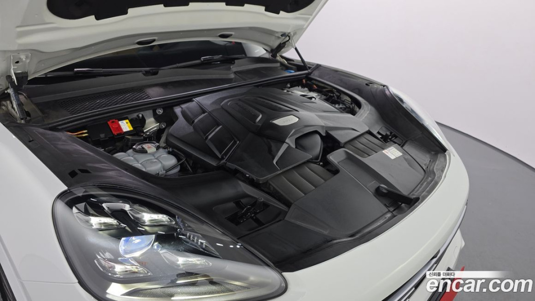 Porsche Cayenne 3.0, 2022