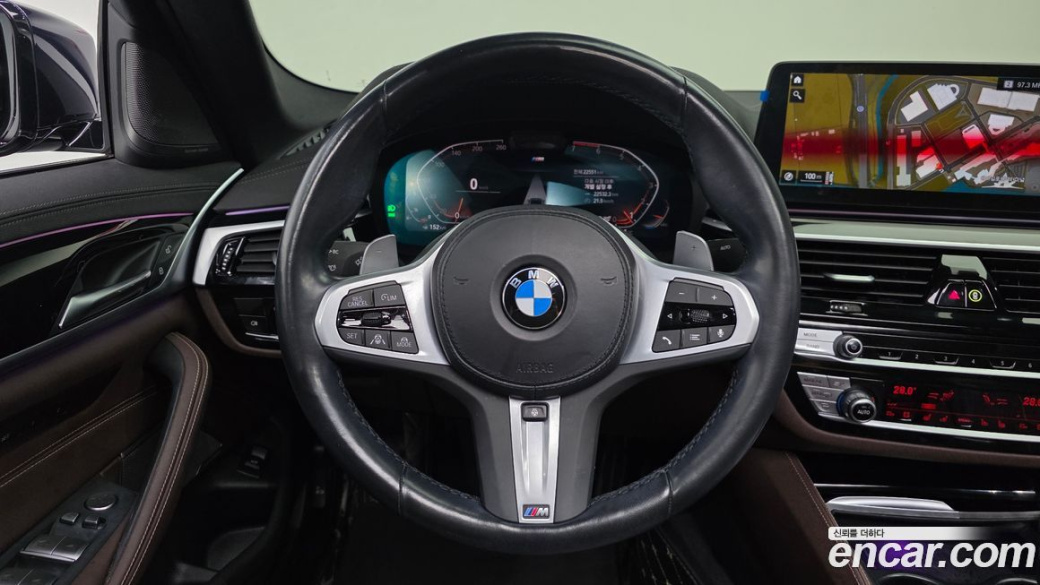 BMW 5-Series 530i xDrive M Sport Package, 2022