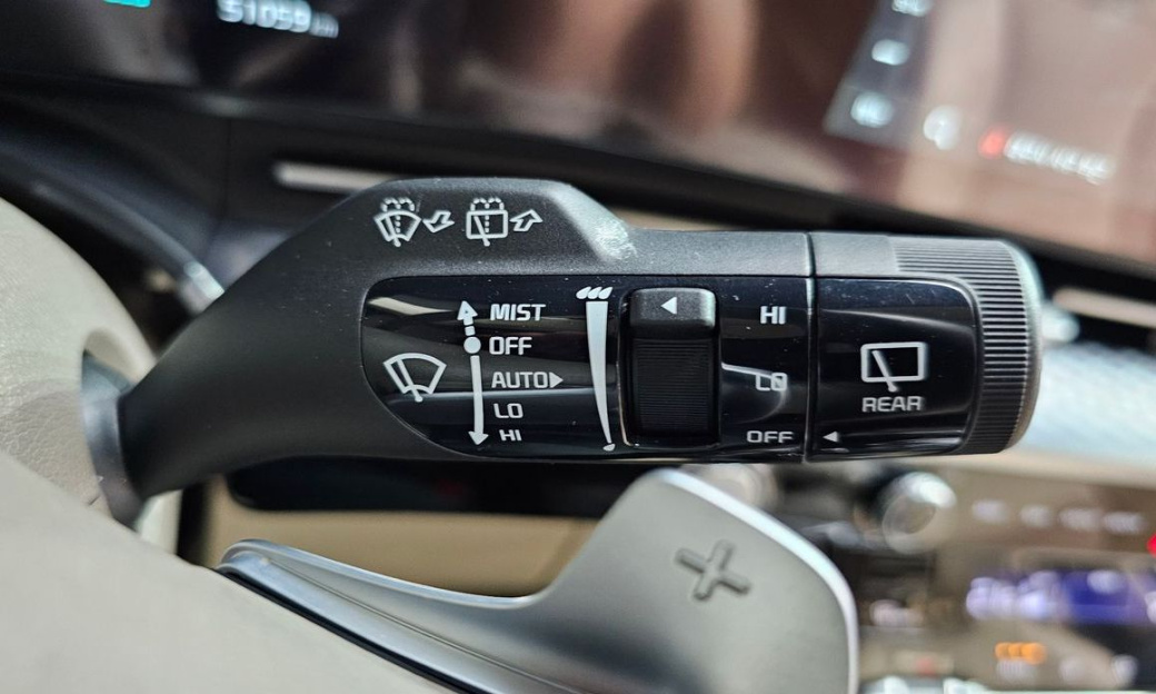 Kia Carnival 9-Seater Hi-Limousine, 2022