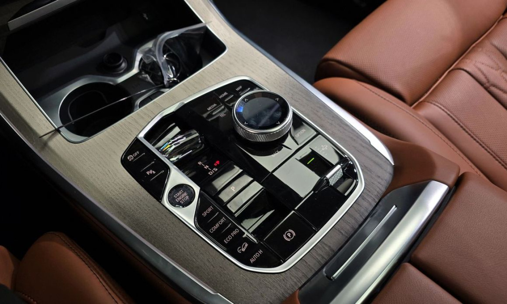 BMW X7 xDrive 40d Design Pure Excellence 7-Seater, 2025