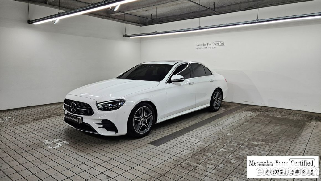 Mercedes-Benz E-Class E250 AMG Line, 2023