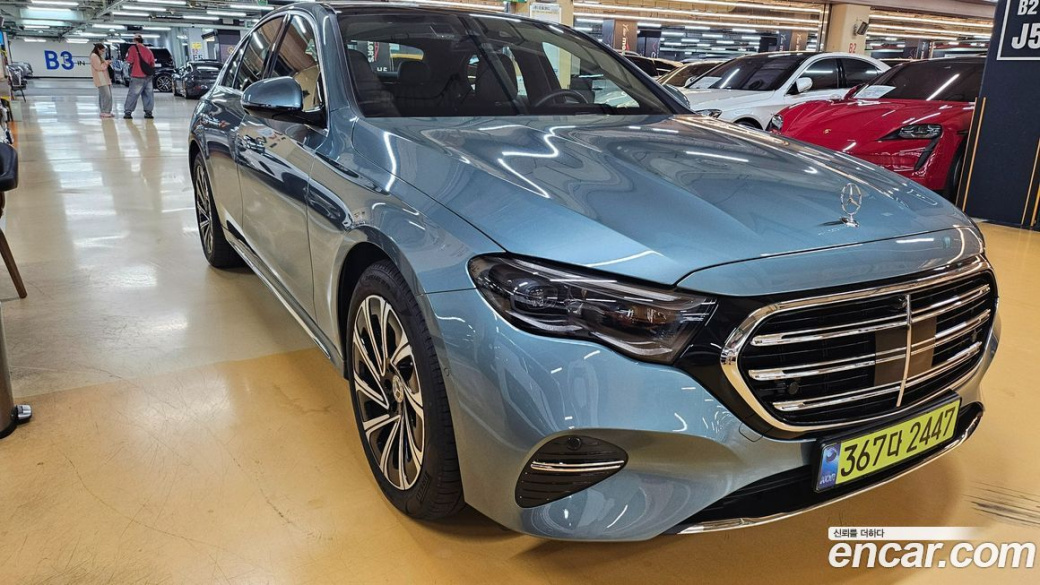 Mercedes-Benz E-Class E300 4MATIC Exclusive, 2024