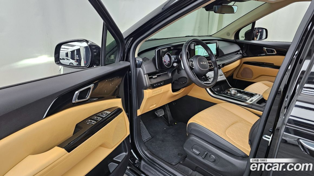 Kia Carnival 9-Seater Noblesse, 2023