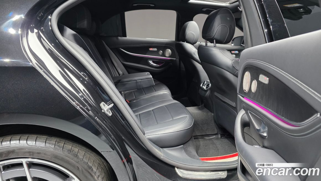 Mercedes-Benz E-Class E220d 4MATIC AMG Line, 2022