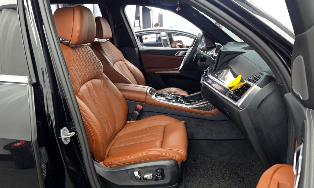 BMW X7 xDrive 40d M Sport 6STR, 2025