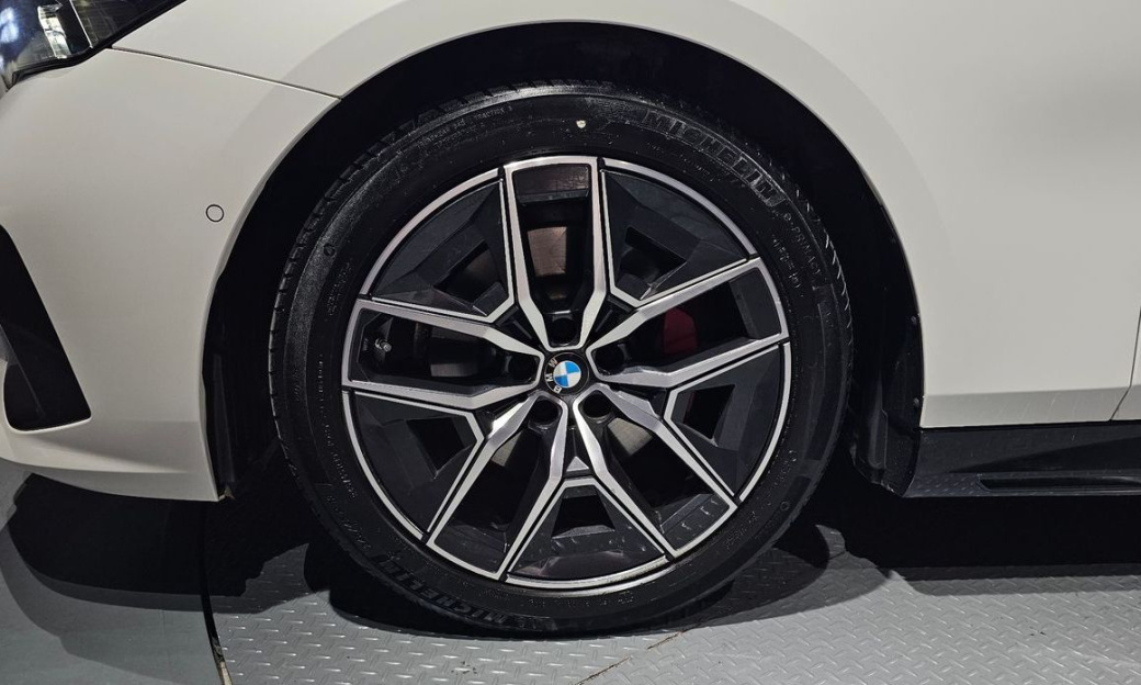 BMW 5-Series 520i Special Edition, 2024