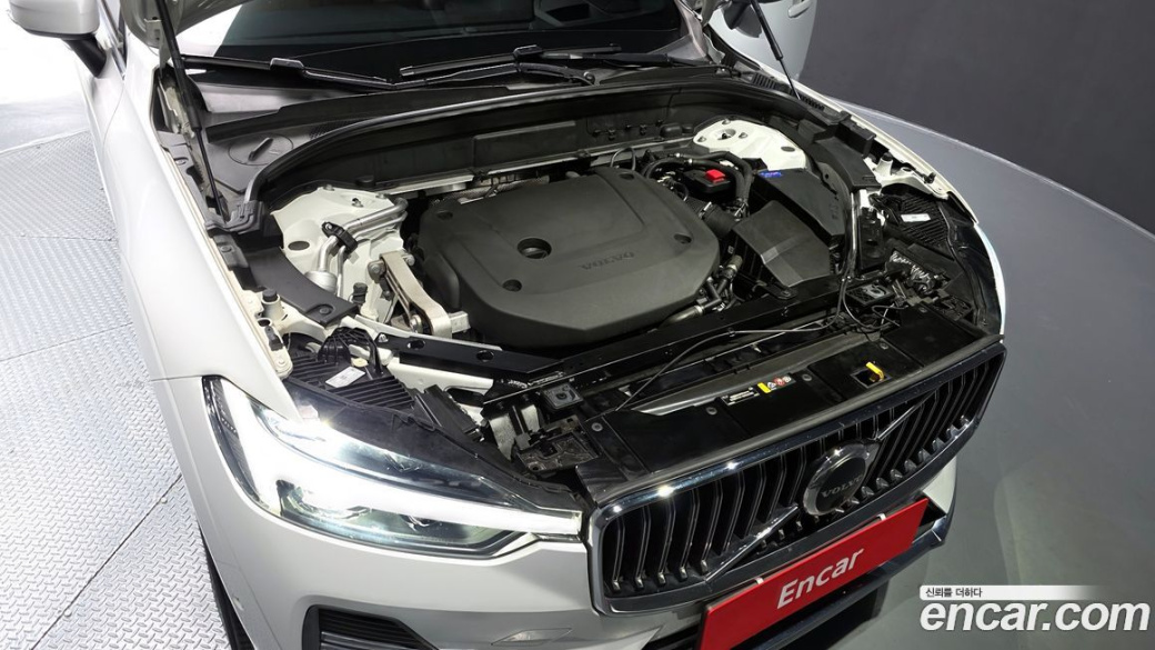 Volvo XC60 B6 Inscirtion, 2022