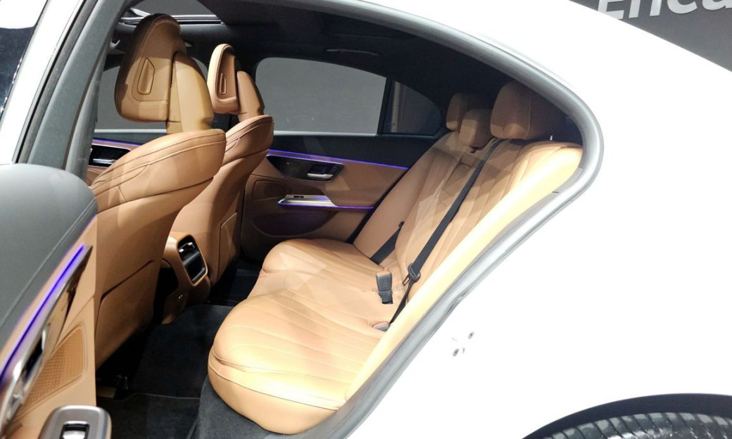 Mercedes-Benz E-Class E220d 4MATIC Exclusive, 2024
