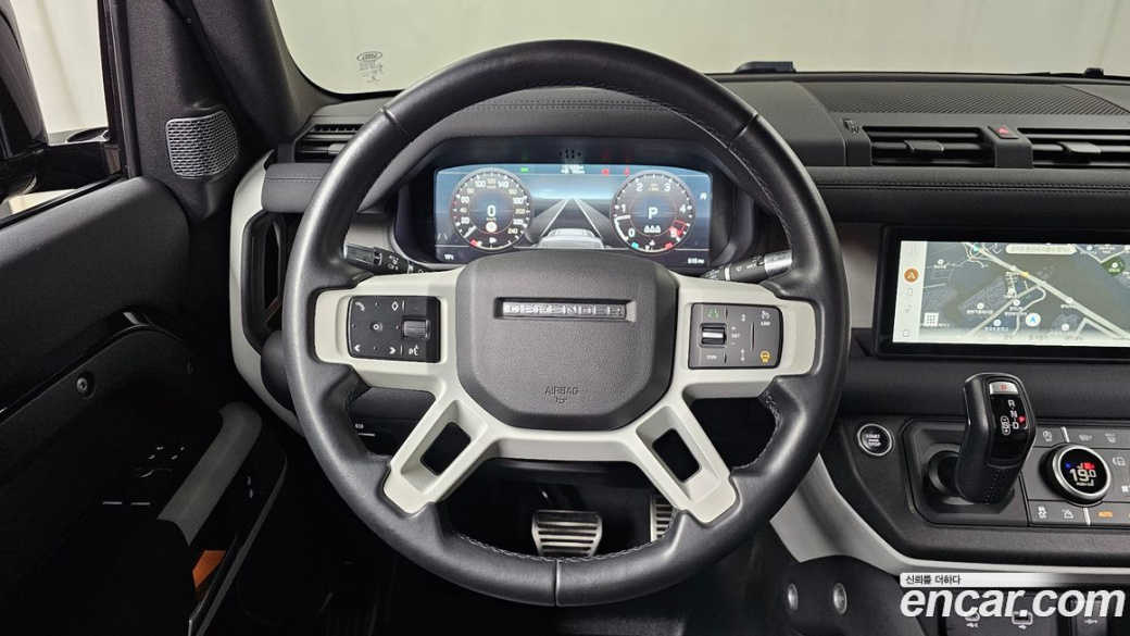 Land Rover Defender 90 D250 SE, 2022