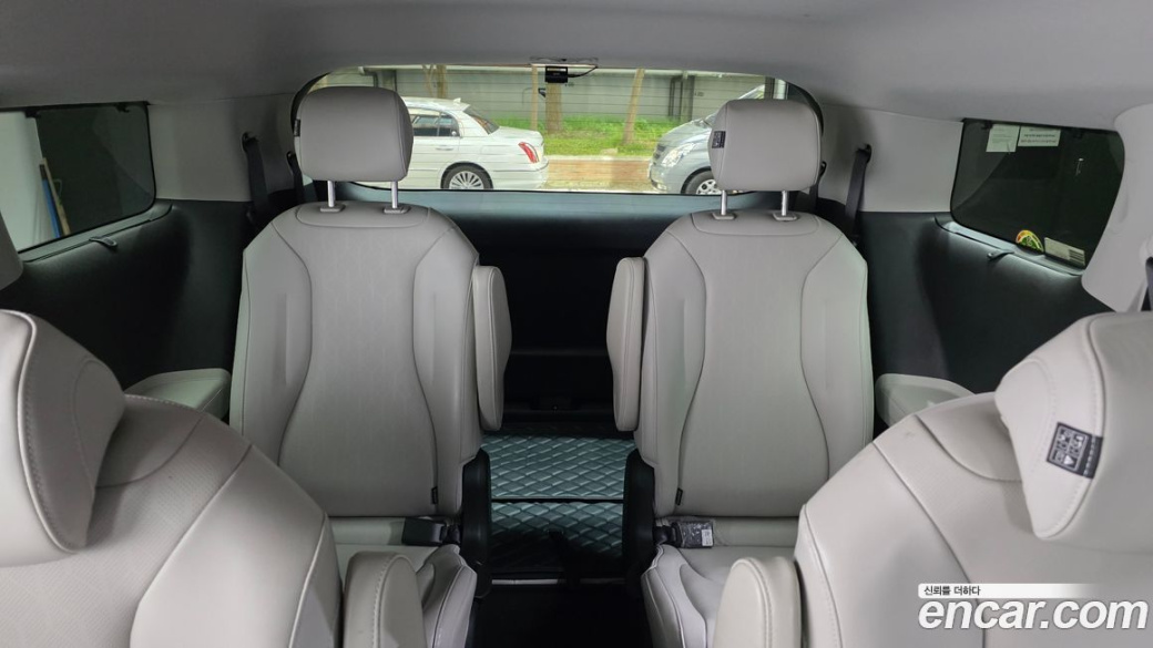 Kia Carnival 9-Seater Noblesse, 2022