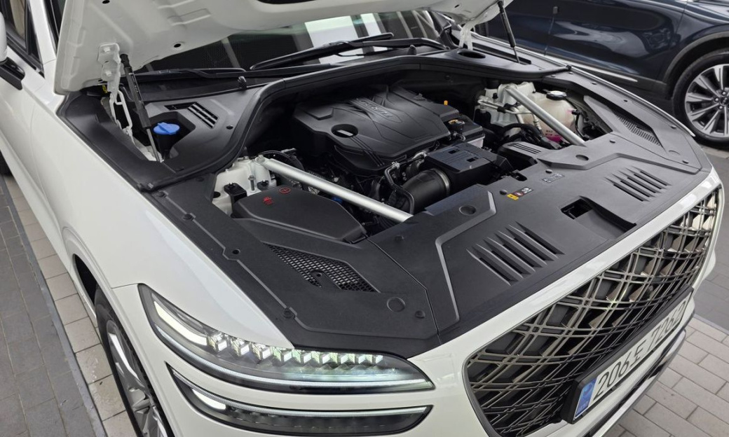 Genesis GV70 2.5T Gasoline 2WD, 2025