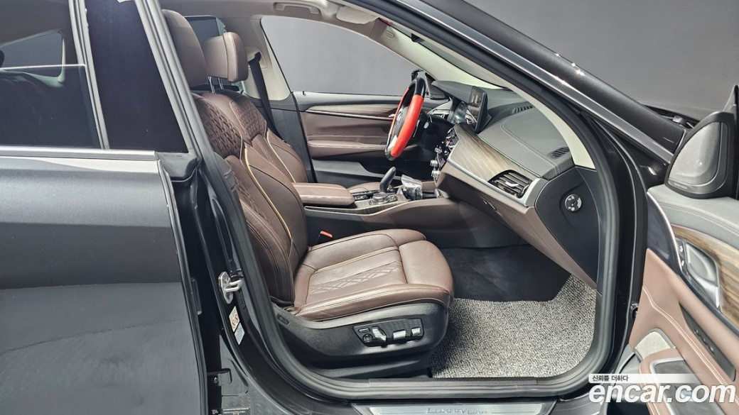 BMW Gran Turismo 630i xDrive Luxury, 2023