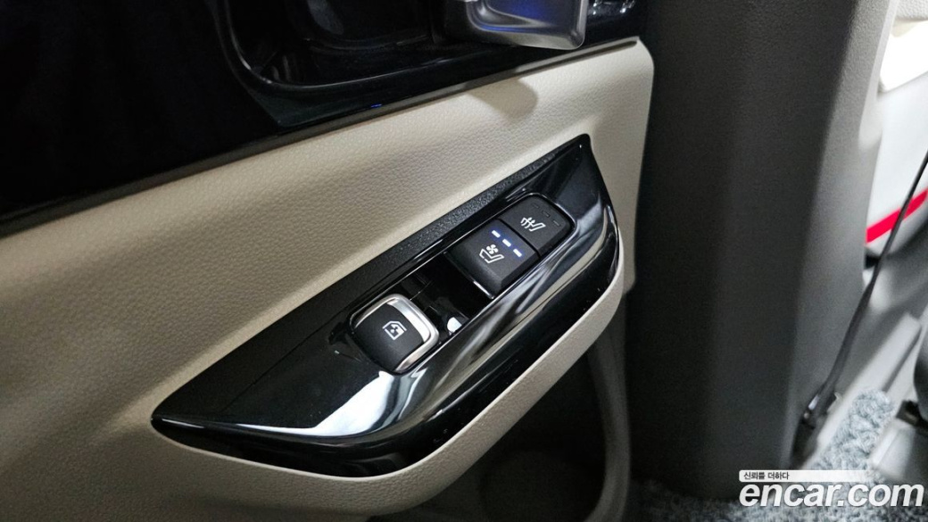 Kia Carnival 9-Seater Signature, 2022