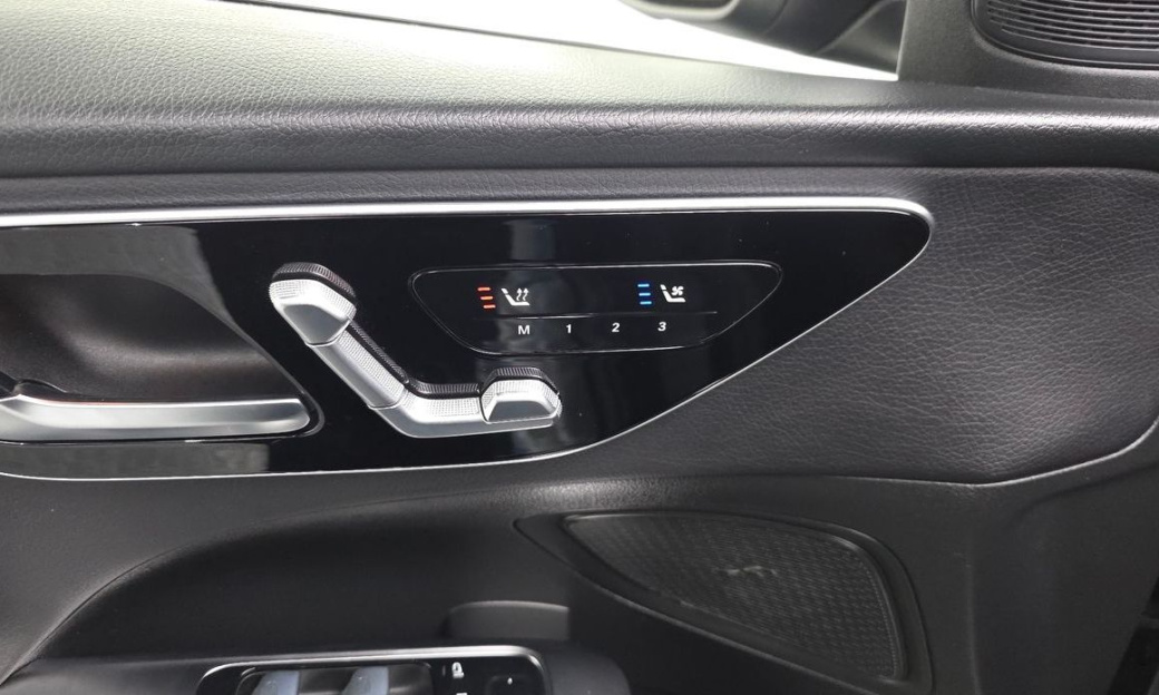 Mercedes-Benz C-Class C200 4MATIC Avantgarde, 2022