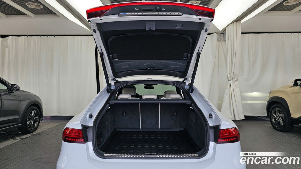 Audi A7 55 TFSI Quattro Premium, 2022