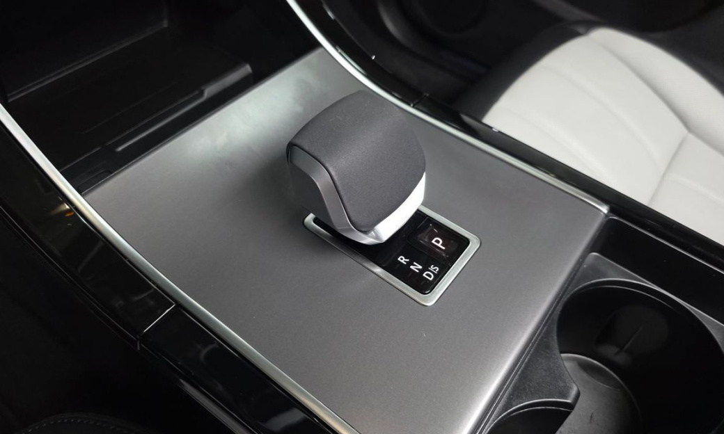 Land Rover Range Rover Evoque P250 Dynamic SE, 2025