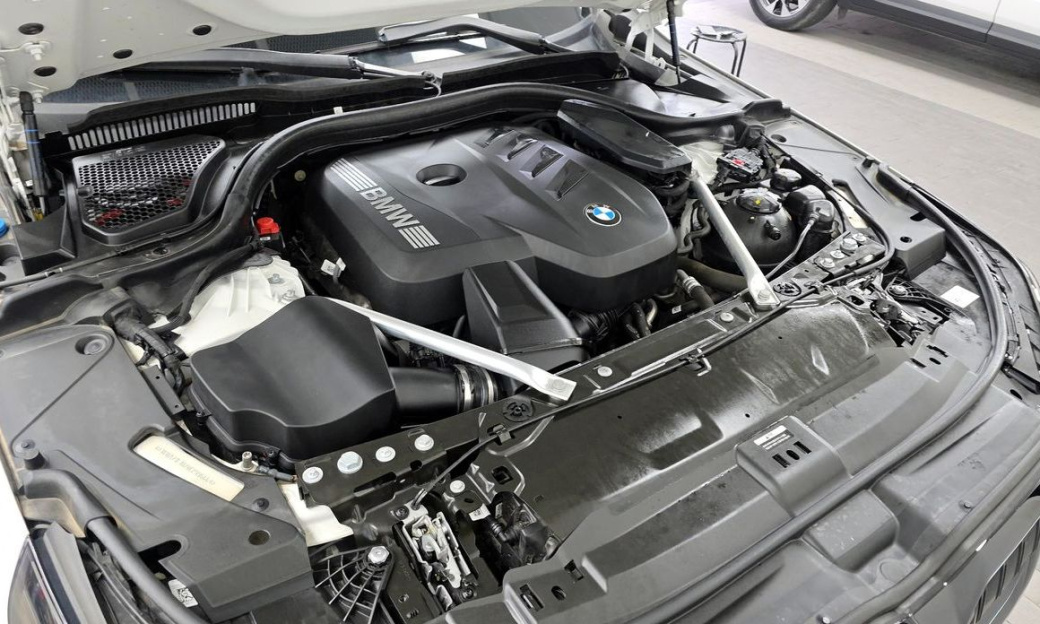 BMW 5-Series 520i Special Edition, 2024