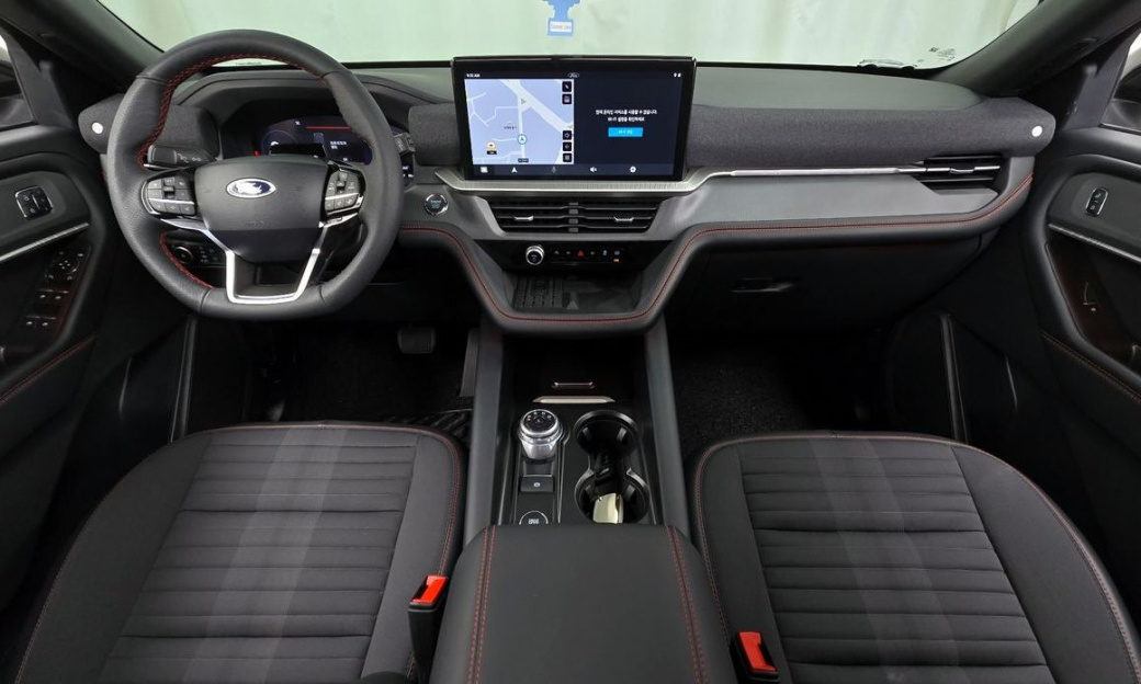 Ford Explorer 2.3 ST-Line 4WD, 2025