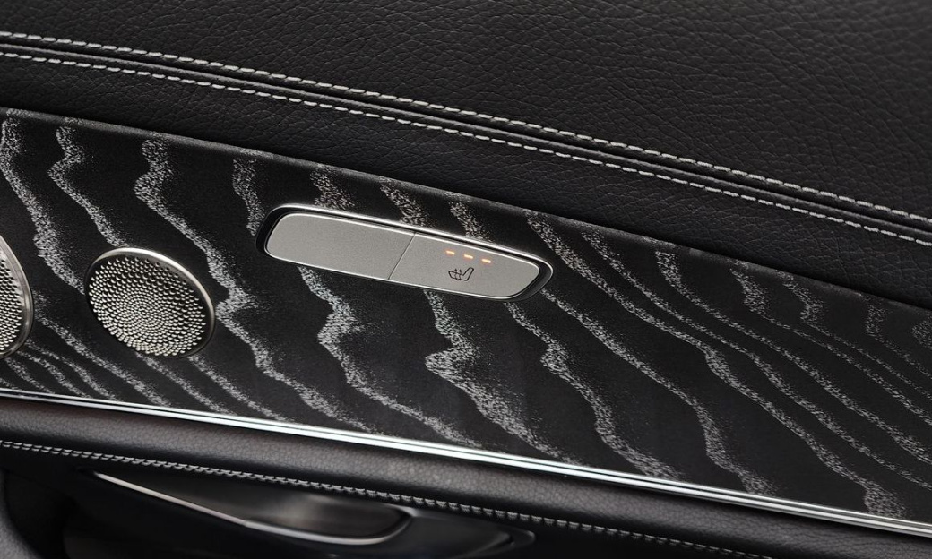 Mercedes-Benz E-Class E350 4MATIC AMG Line, 2023