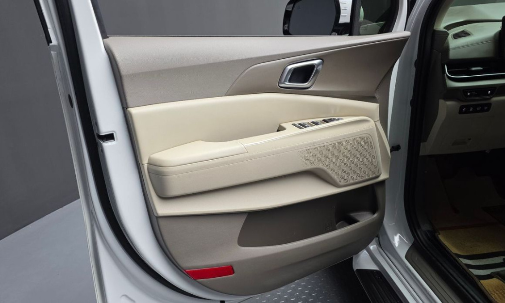 Kia Carnival 7-Seater Noblesse, 2025