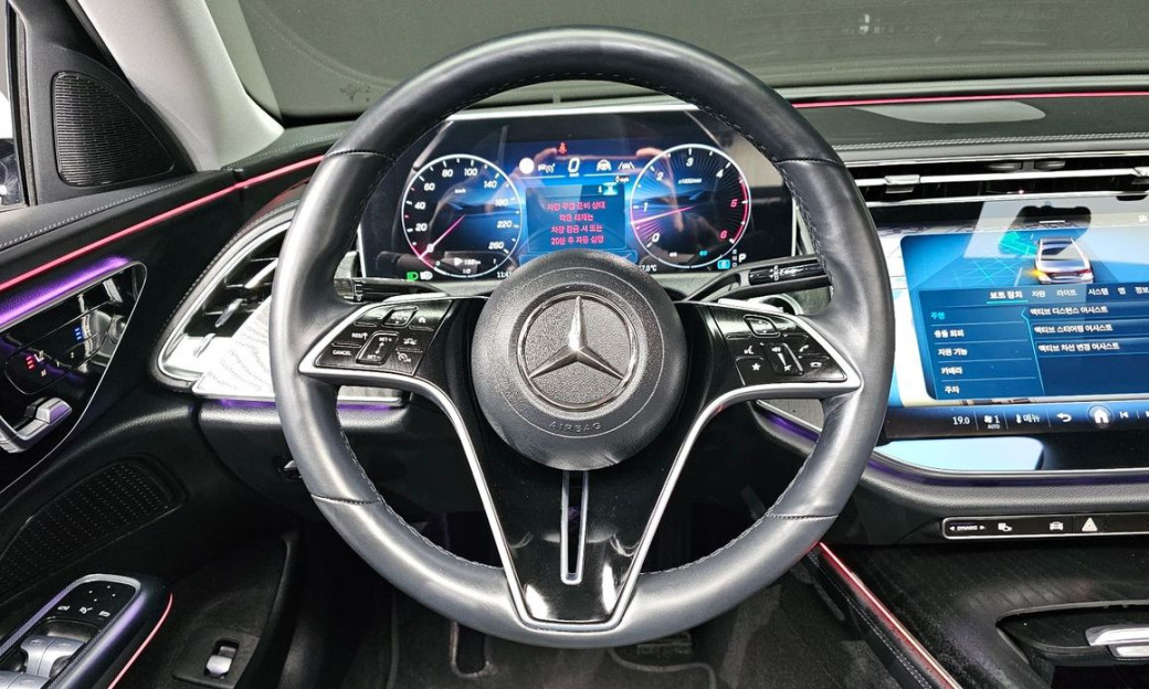 Mercedes-Benz E-Class E220d 4MATIC Exclusive, 2024