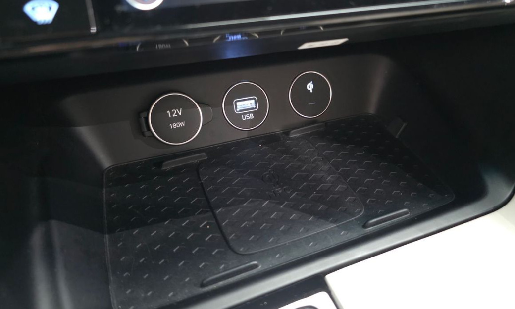 Genesis G70 Gasoline 2.5T 2WD, 2024