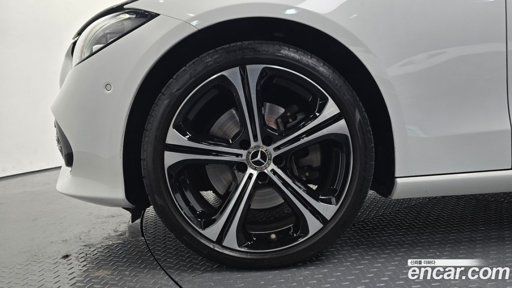 Mercedes-Benz C-Class C300 4MATIC Avantgarde, 2023