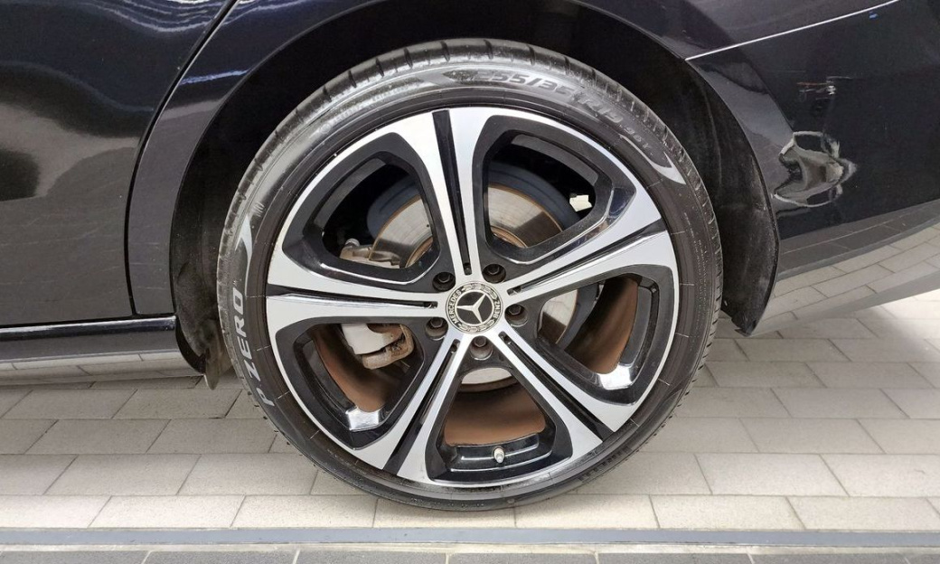 Mercedes-Benz C-Class C300 4MATIC Avantgarde, 2023