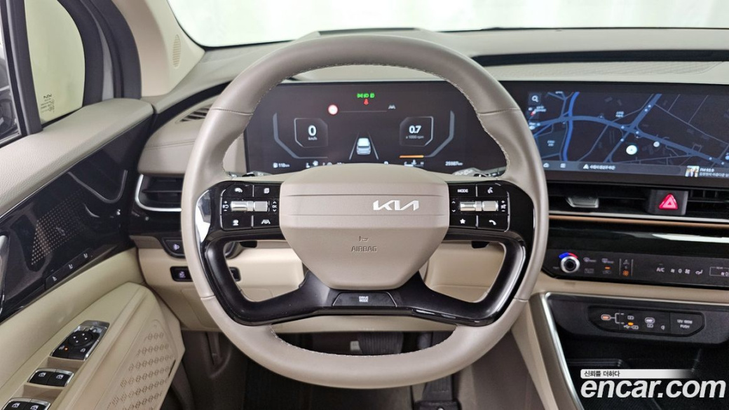 Kia Carnival 9-Seater Gravity, 2025