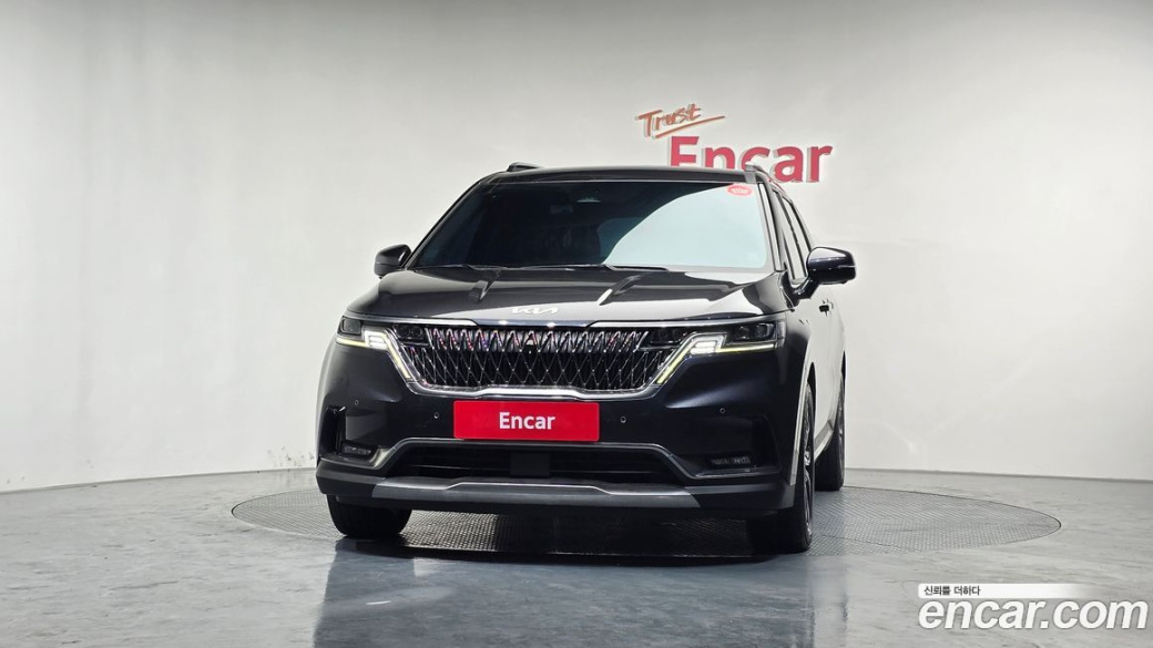 Kia Carnival 7-Seater Outdoor, 2022