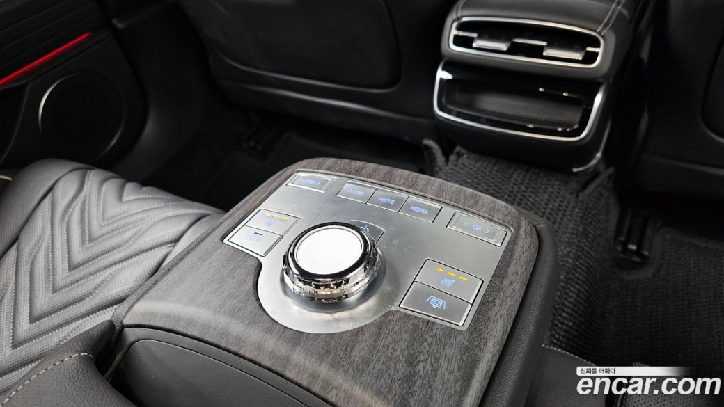 Genesis G80 Gasoline 2.5 Turbo AWD, 2025