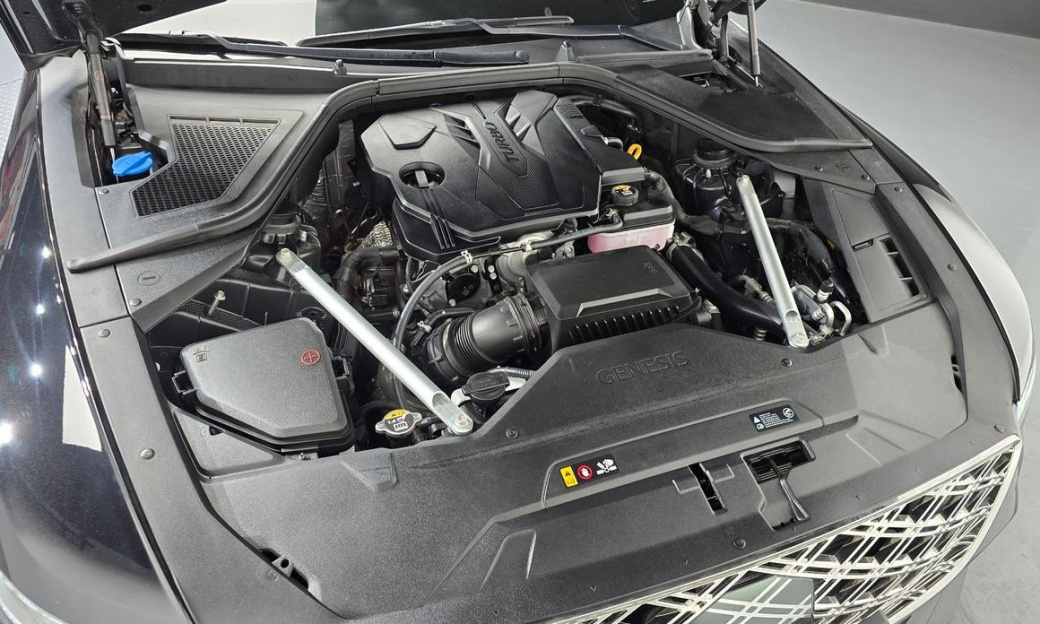 Genesis G80 Gasoline 2.5 Turbo AWD, 2025