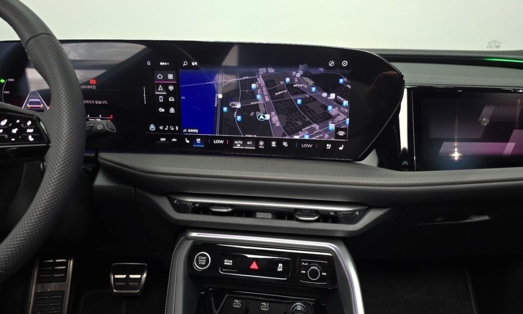 Audi Q5 40 TDI Quattro S Line Black Edition, 2025