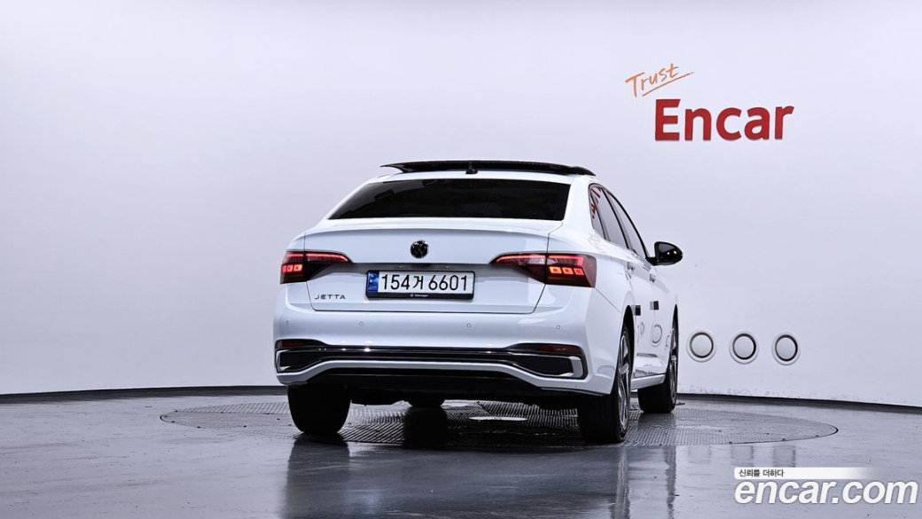 Volkswagen Jetta 1.5 TSI Prestige, 2023