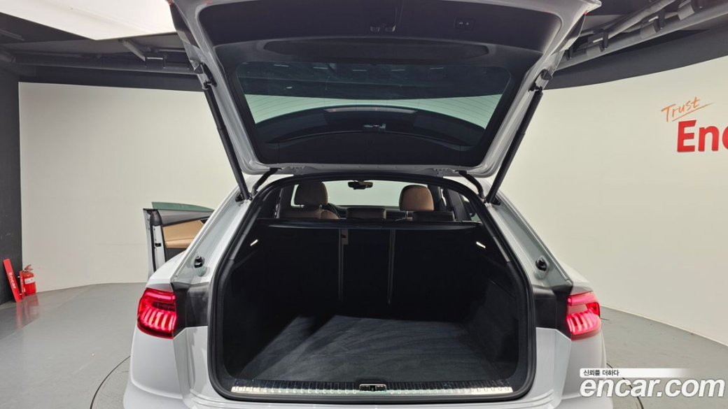 Audi Q8 45 TDI Quattro Premium, 2023