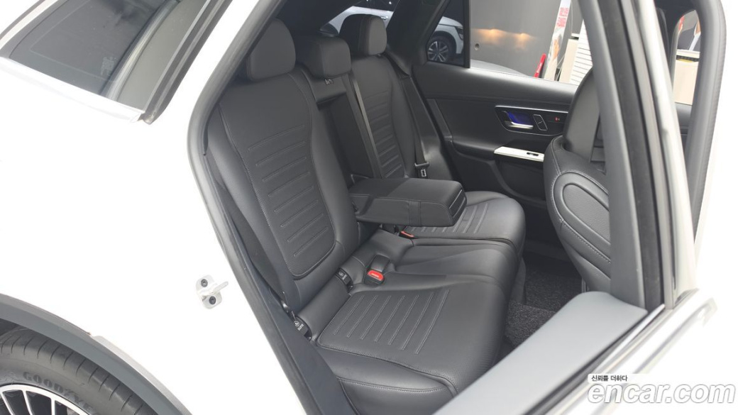 Mercedes-Benz GLC-Class GLC300 4MATIC AMG Line, 2024