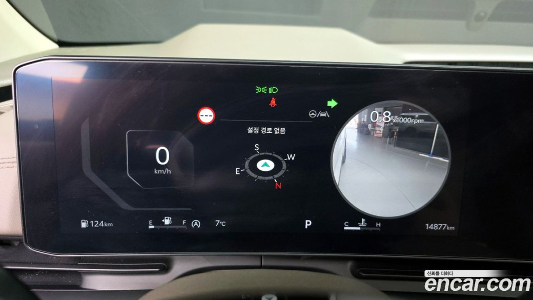 Kia Carnival 7-Seater Signature, 2024