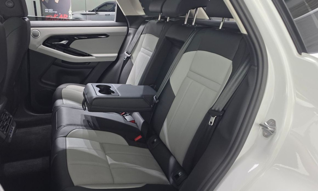 Land Rover Range Rover Evoque P250 Dynamic SE, 2025