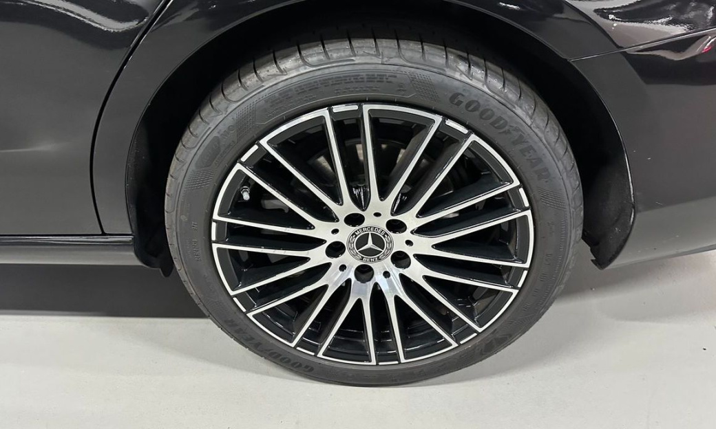 Mercedes-Benz C-Class C200 Avantgarde, 2025