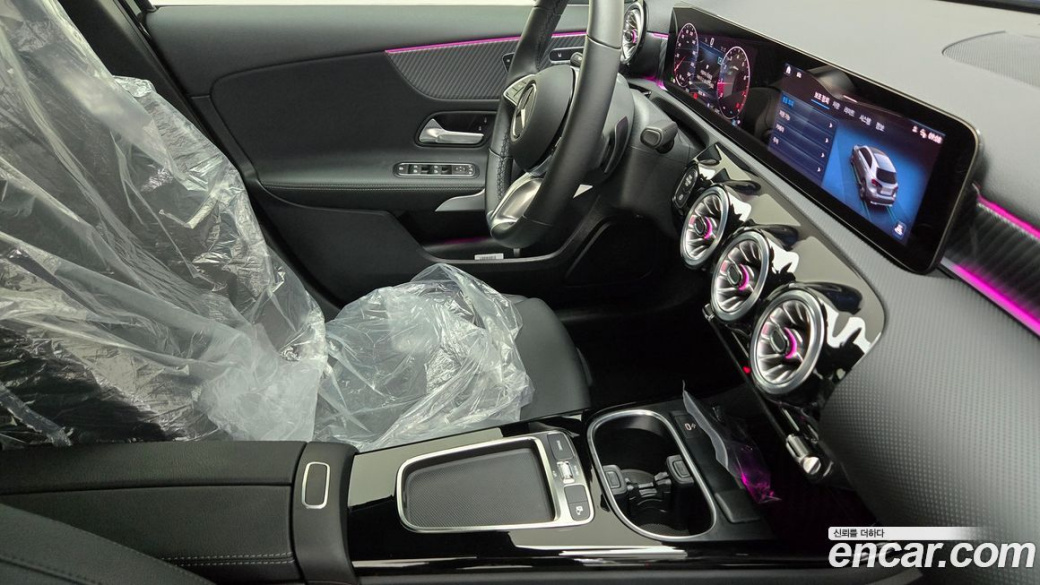 Mercedes-Benz A-Class A220 Hatchback, 2024