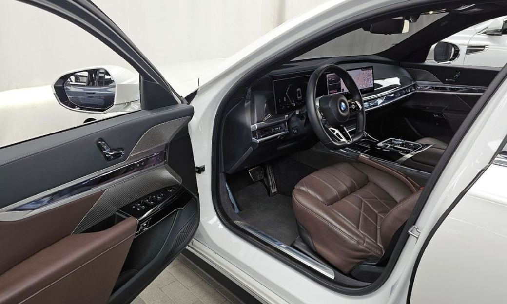 BMW 7-Series 740i sDrive M Sport, 2023