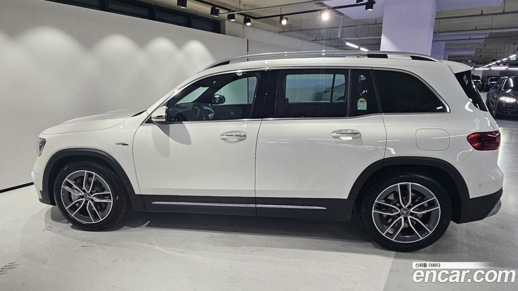Mercedes-Benz GLB-Class AMG GLB35 4MATIC, 2025