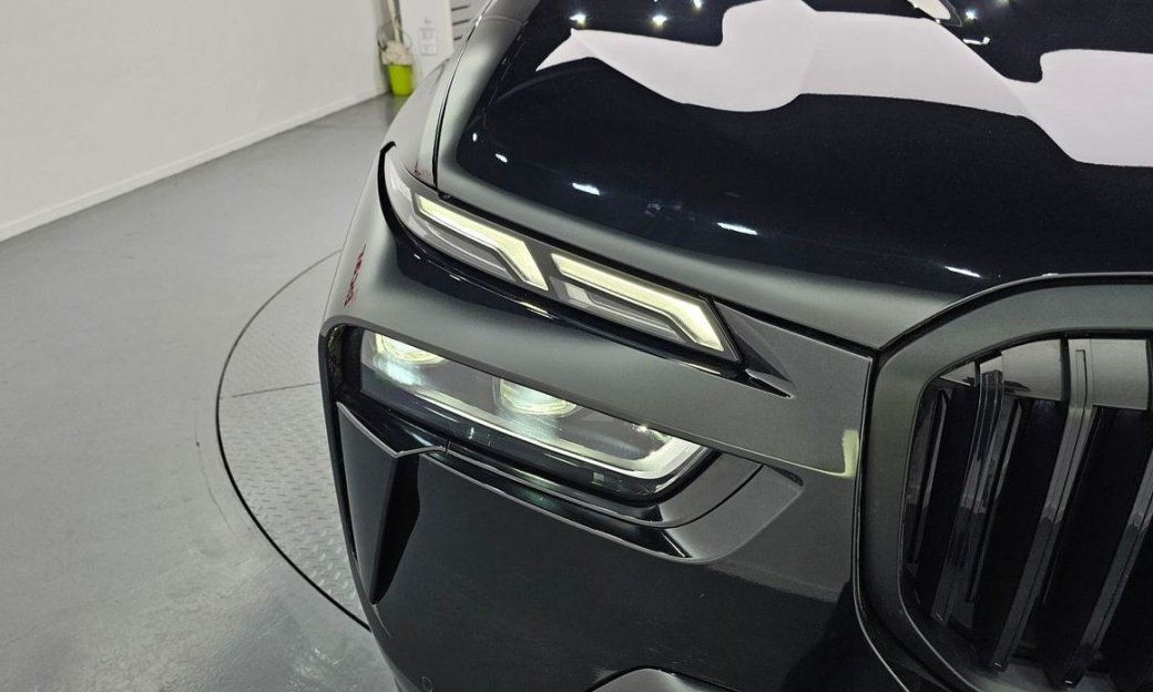 BMW X7 M60i xDrive M sport 6STR, 2025