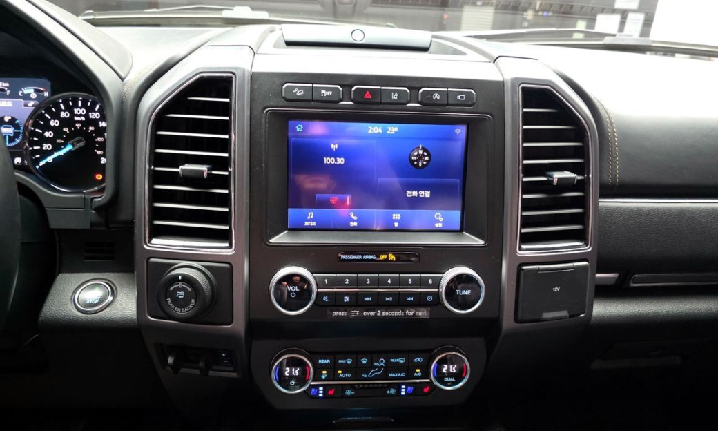 Ford Expedition Platinum 4WD, 2021