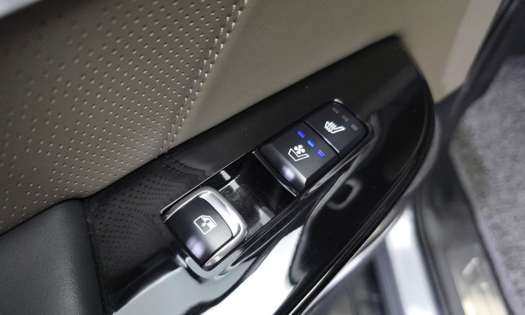 Kia Mohave Diesel 3.0 4WD 6-Seater, 2023