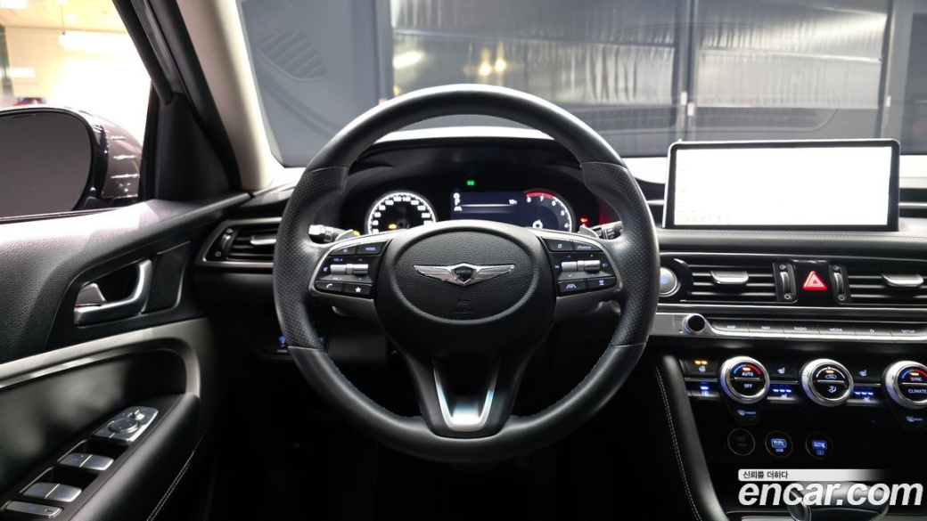 Genesis G70 Gasoline 2.0T 4WD, 2022
