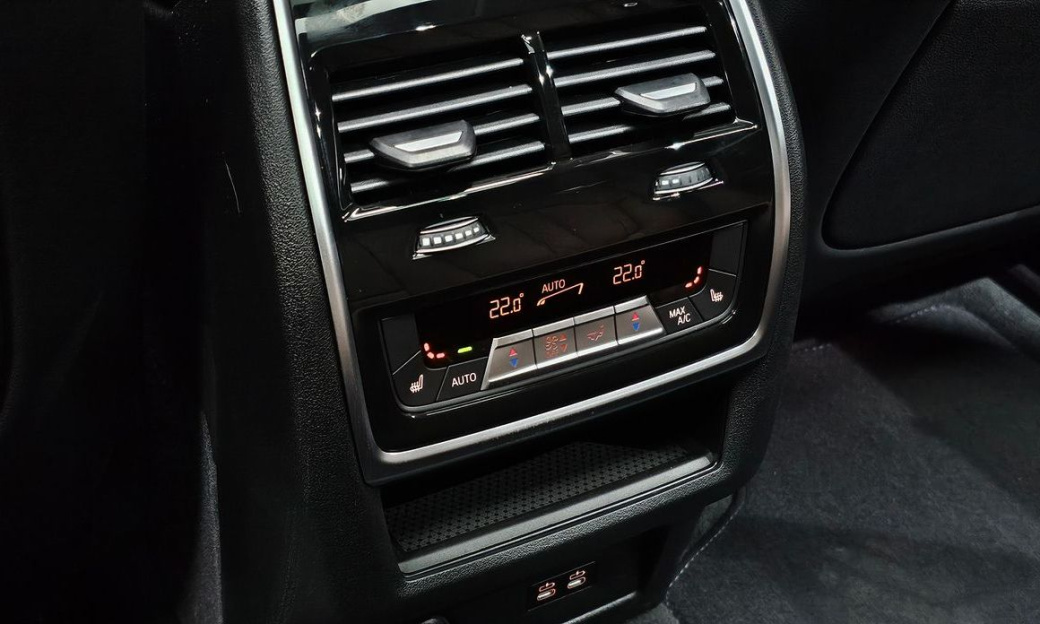 BMW X5 xDrive 40i M Sport, 2025