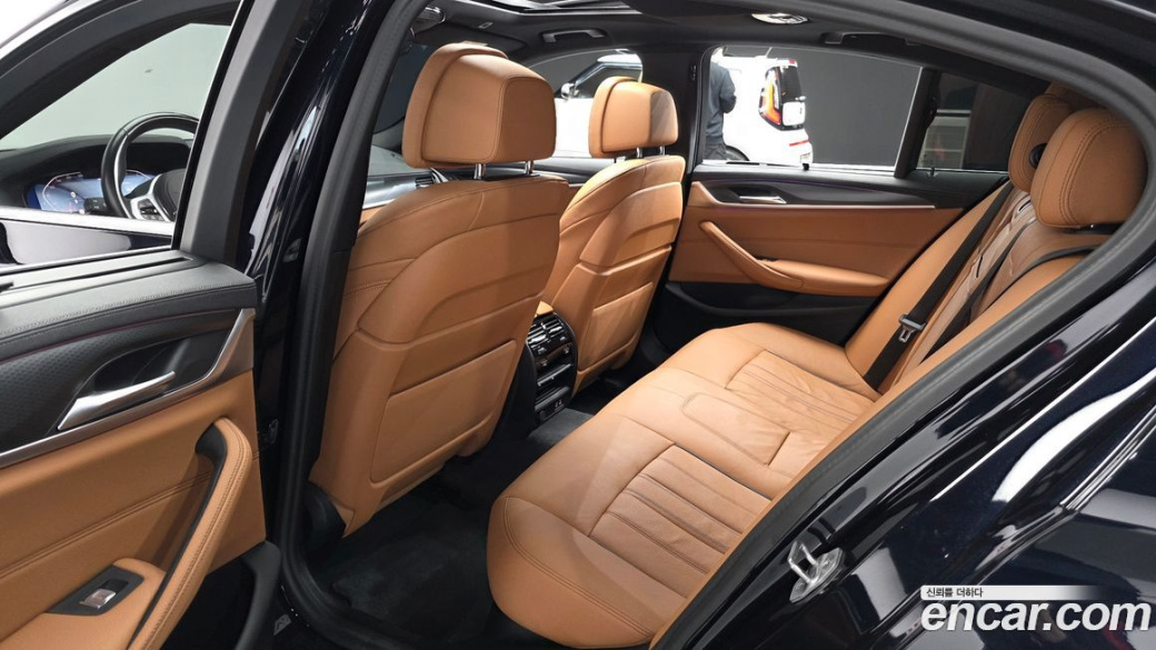 BMW 5-Series 520i M Sport, 2023