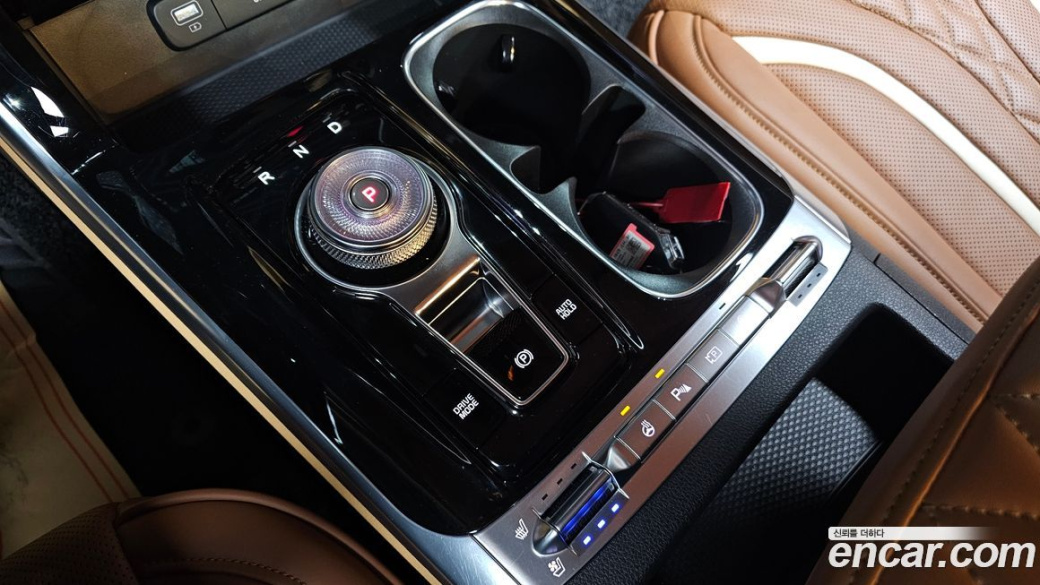 Kia Carnival 9-Seater Signature, 2023